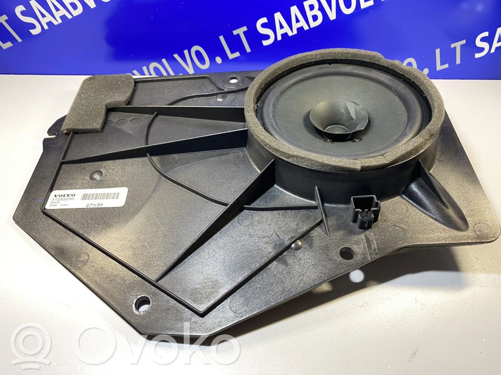 Volvo C30 Rear door speaker 