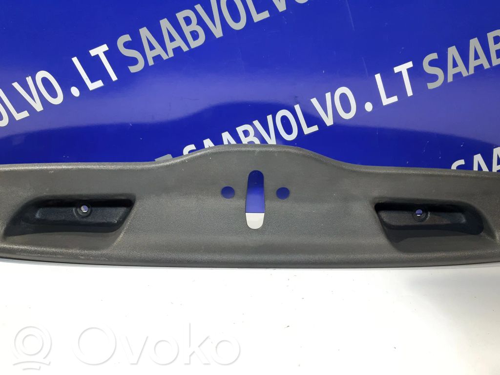 Volvo C30 Tailgate trim 