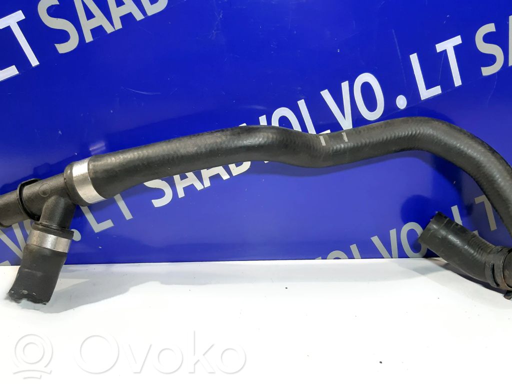Volvo XC90 Engine coolant pipe/hose 