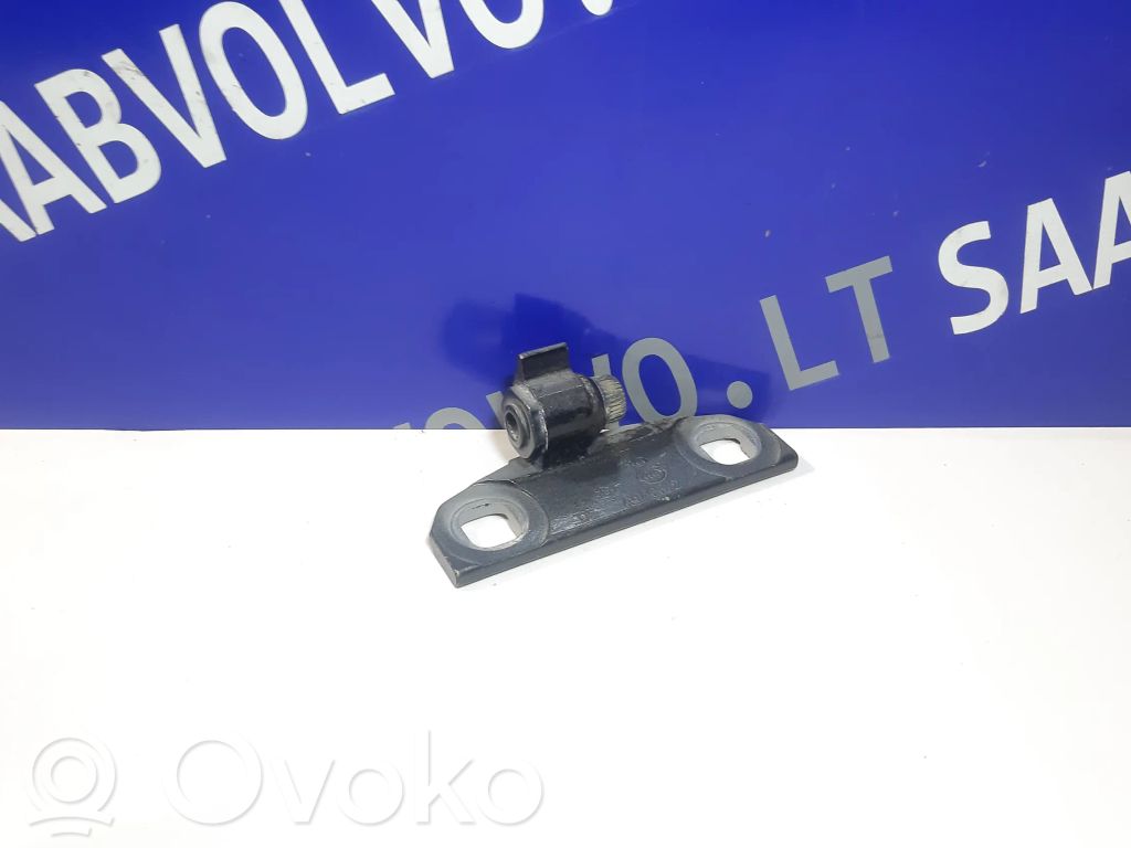 Volvo S60 Front door upper hinge 
