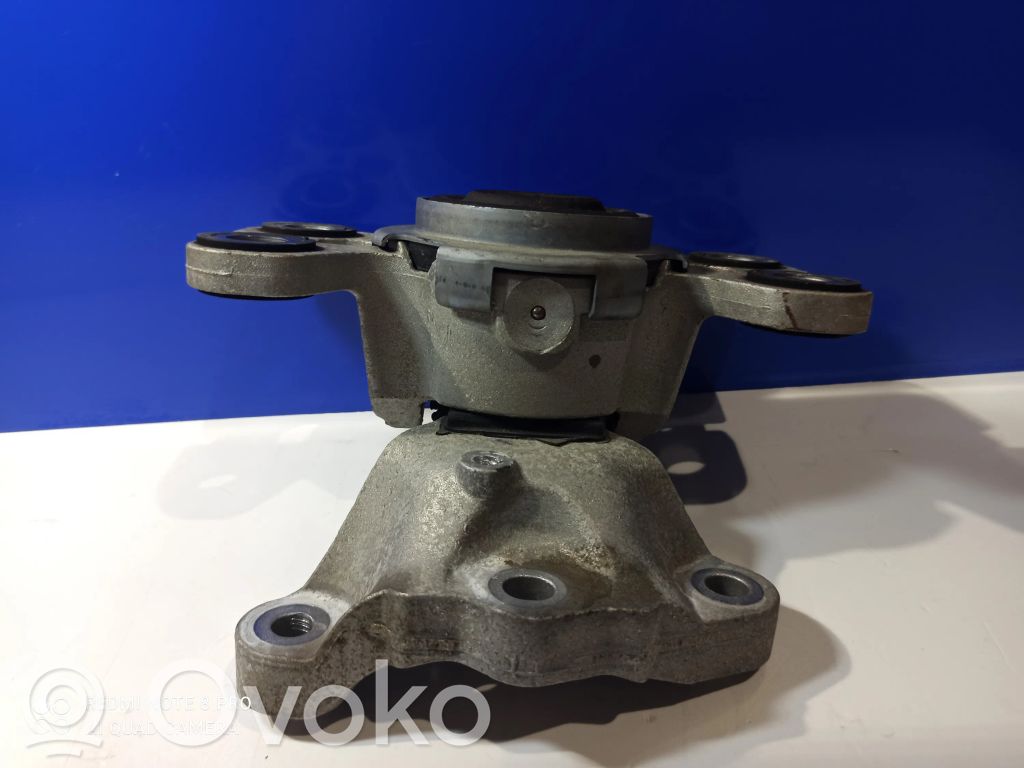 Engine mounting bracket   31401744