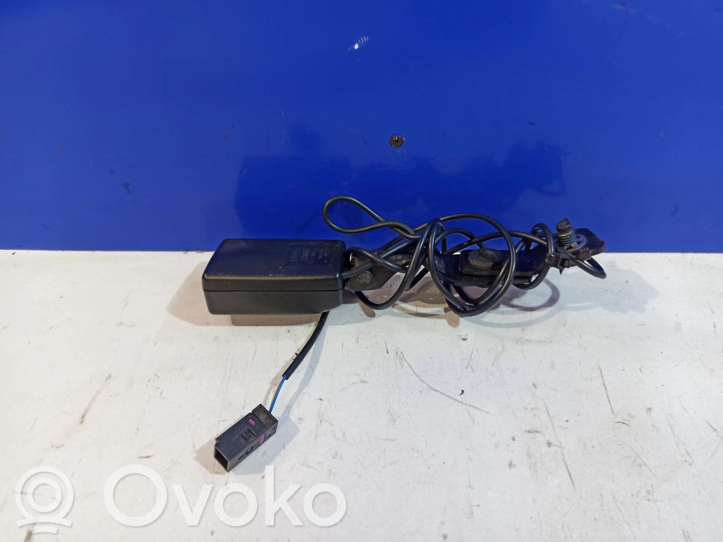 Saab 9-3 Ver1 Klamra przedniego pasa bezpieczeństwa 