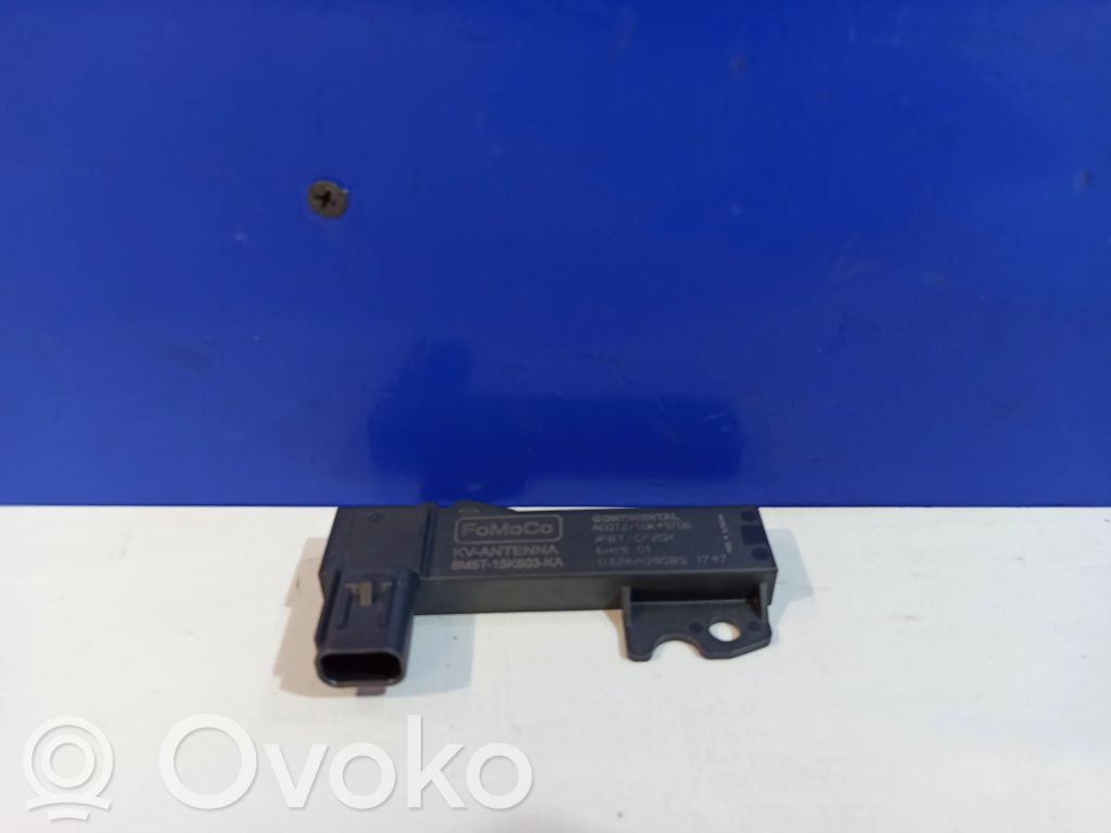 Volvo V60 GPS-pystyantenni 
