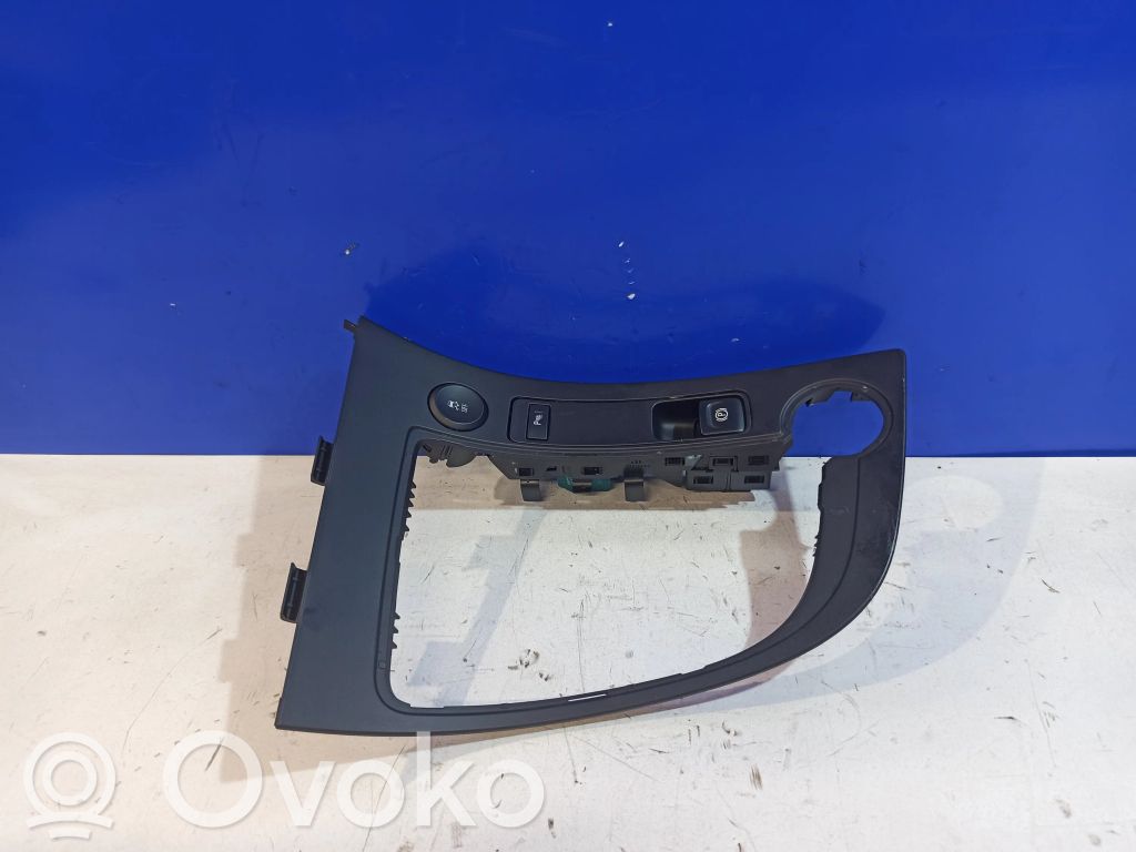 Saab 9-5 Gear shifter surround trim plastic 