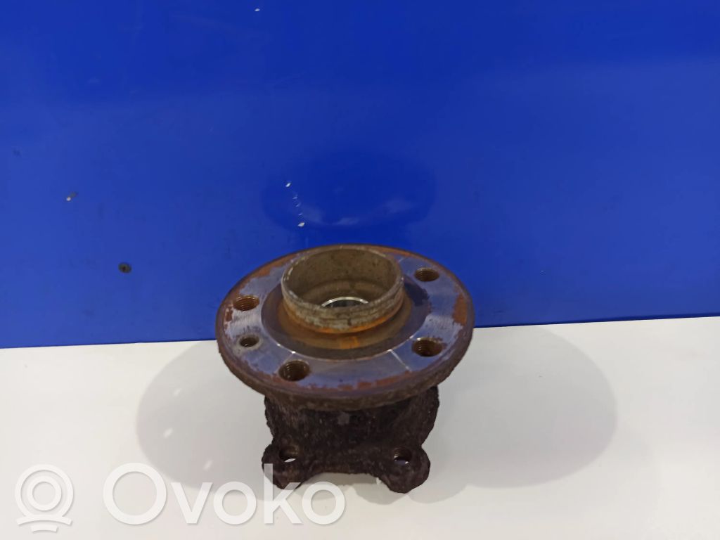 Volvo XC60 Cubo de rueda trasera 