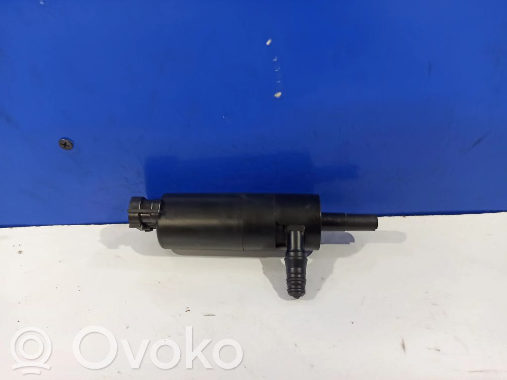 Saab 95 - 96 Windscreen/windshield washer pump 