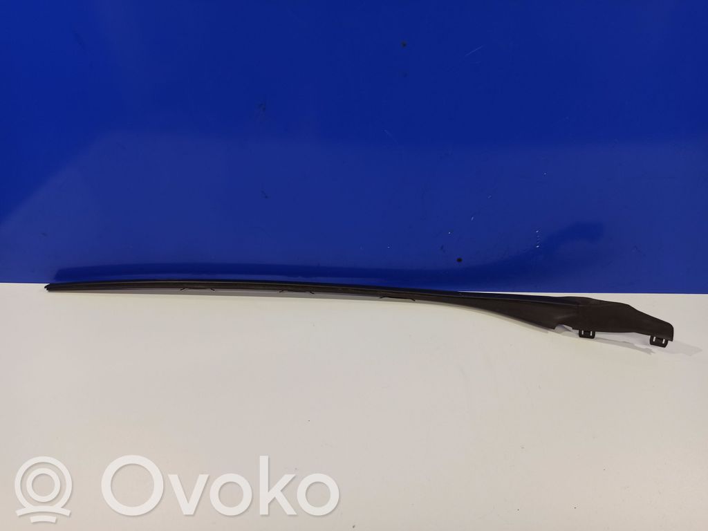 Volvo S60 Windshield trim 