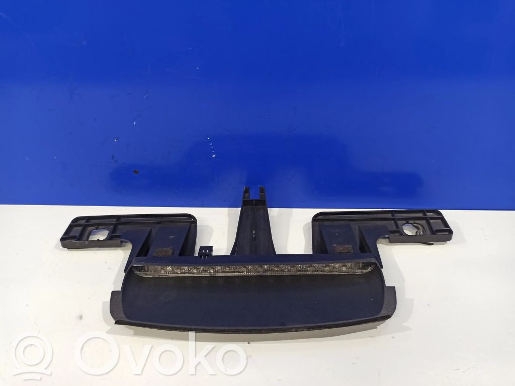 Volvo S80 Third/center stoplight 