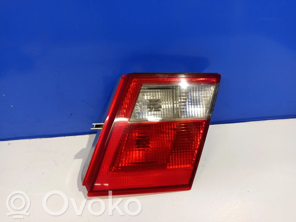 Saab 95 - 96 Aizmugurējais lukturis pārsegā 
