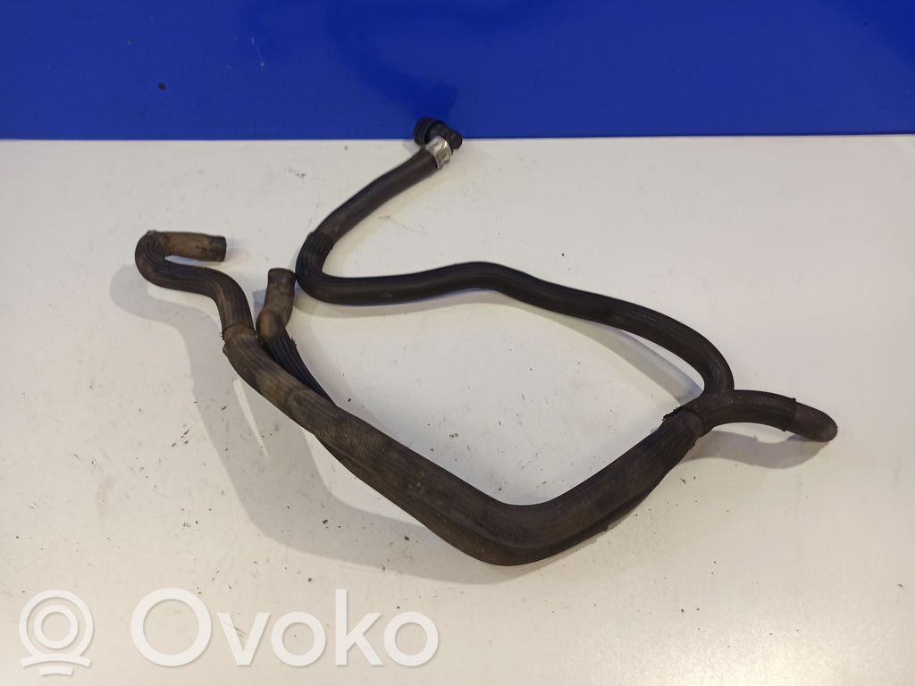 Volvo V70 Przewód / Wąż chłodnicy 