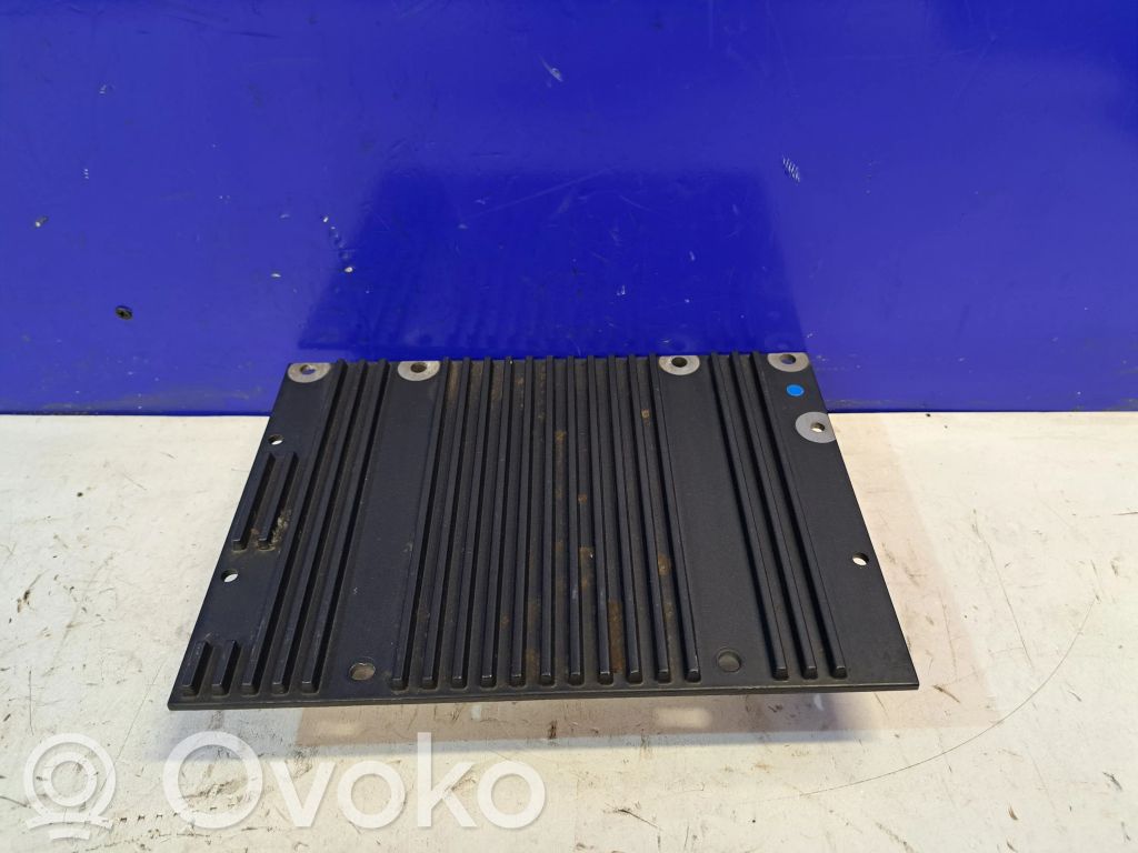 Volvo V50 Garso stiprintuvas 