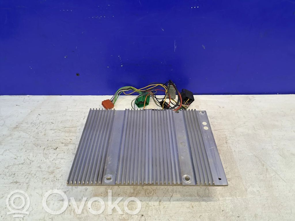 Volvo V50 Skaņas pastiprinātājs 