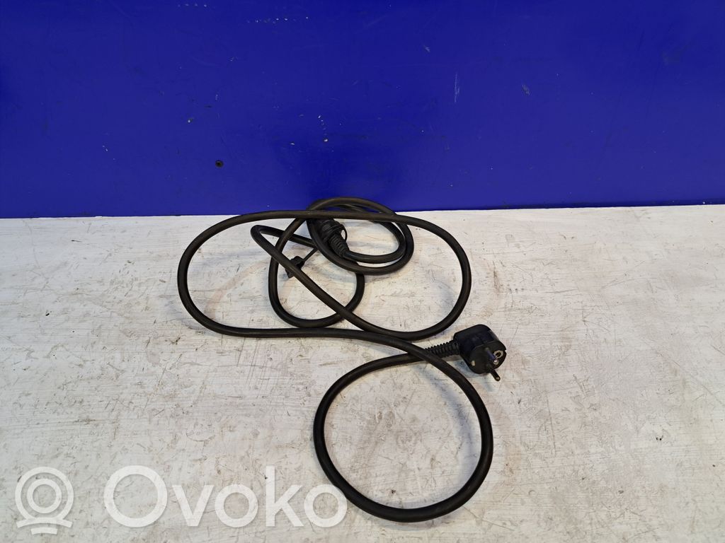 Electric engine pre-heating system (optional)   B460820