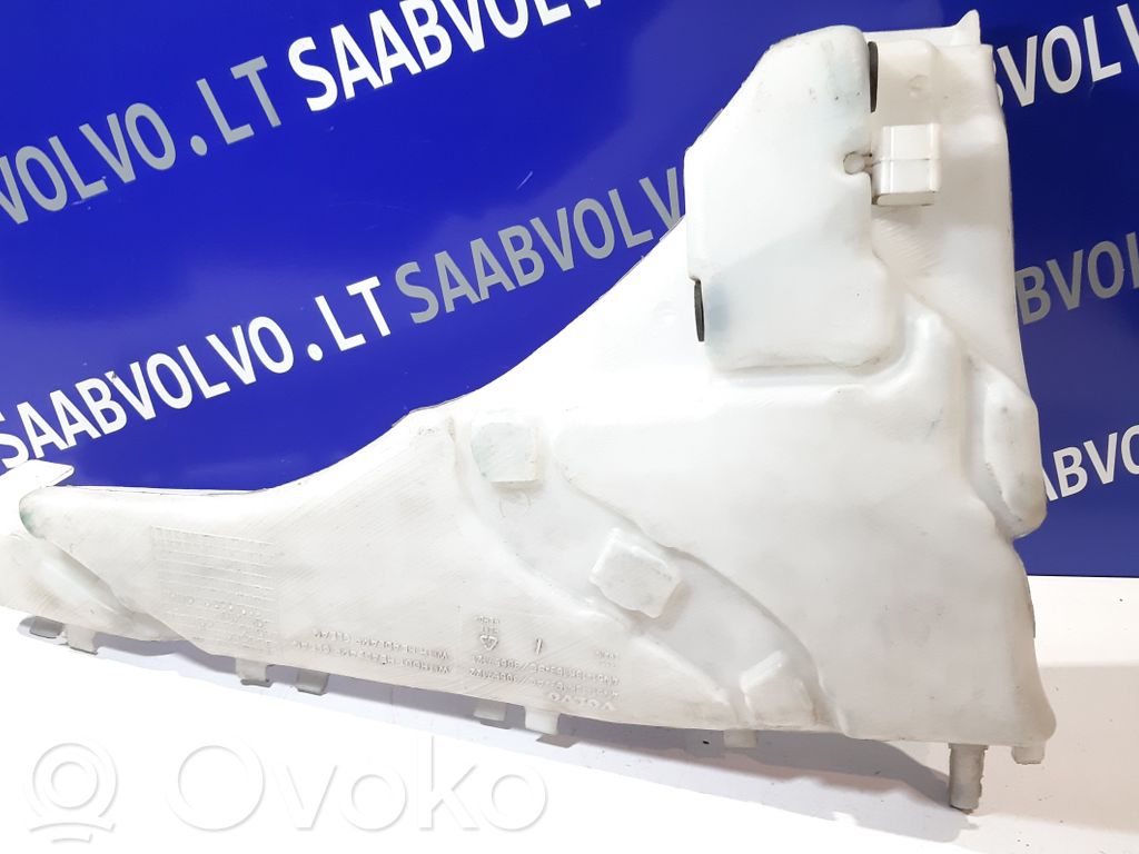 Volvo V50 Zbiornik płynu do spryskiwaczy szyby przedniej / czołowej 