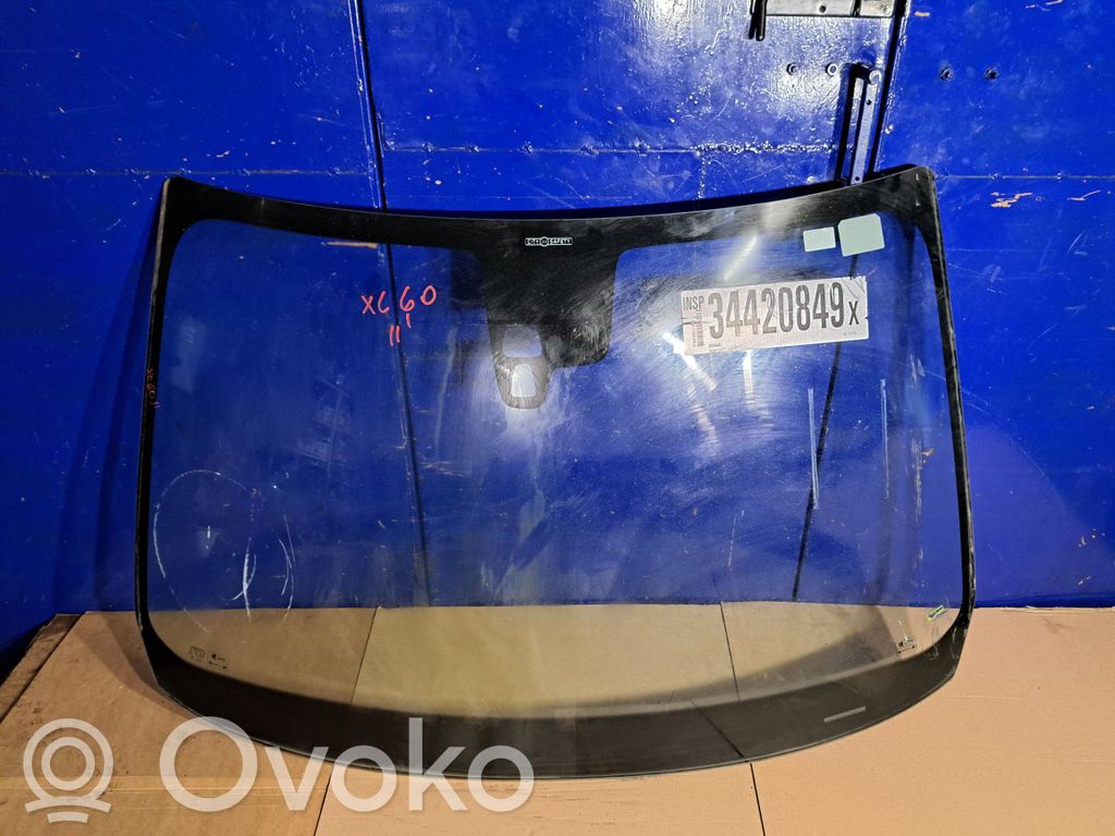 Volvo XC60 Front windscreen/windshield window 