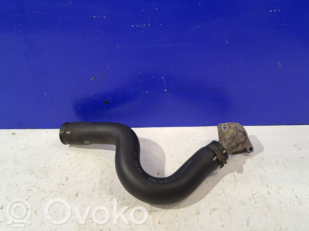 Volvo S80 Engine coolant pipe/hose 