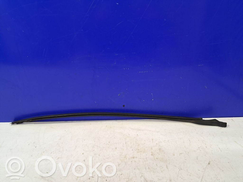 Jaguar XE Windshield trim 