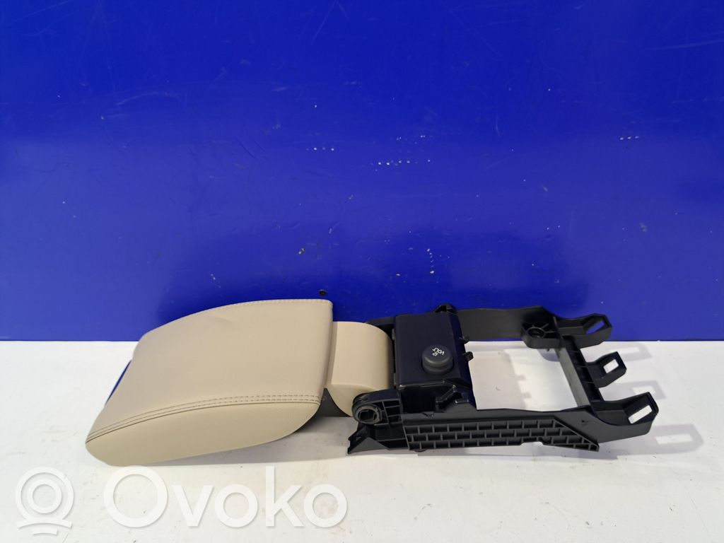 Armrest   39821873,39817730,39821873