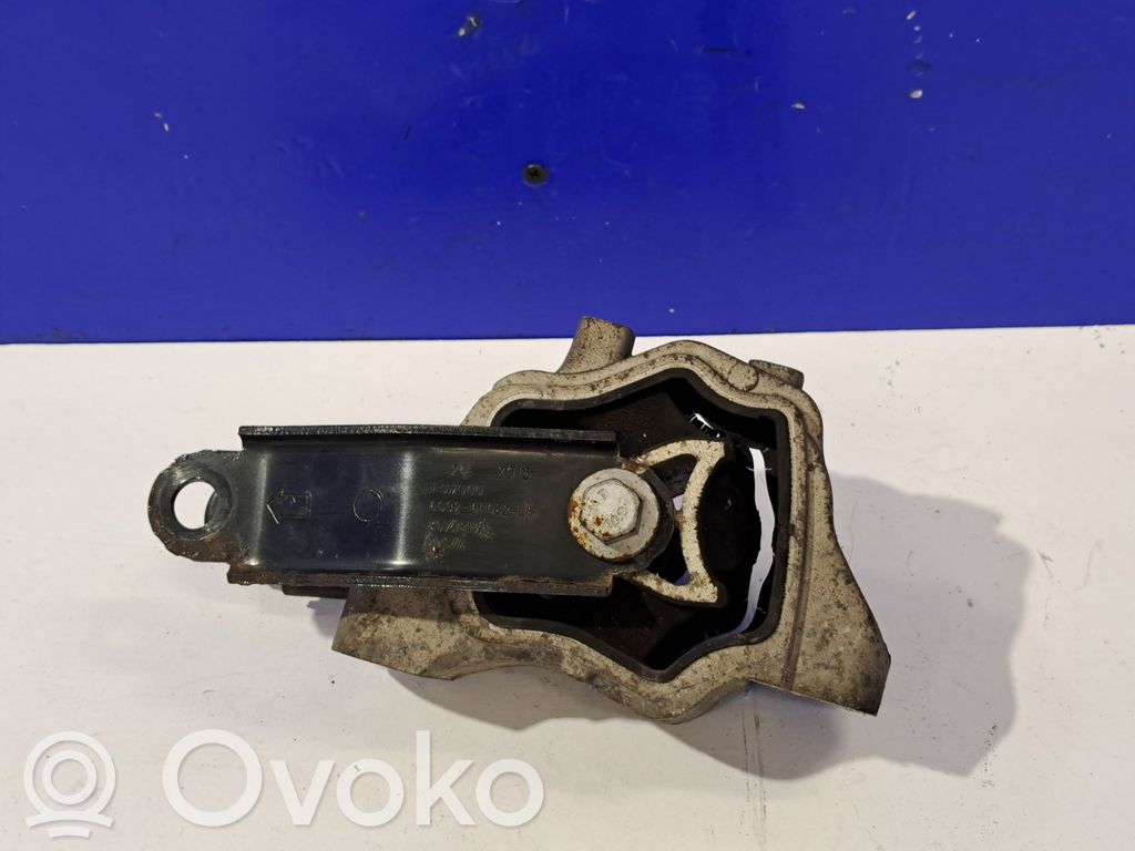 Volvo S60 Engine mount bracket 