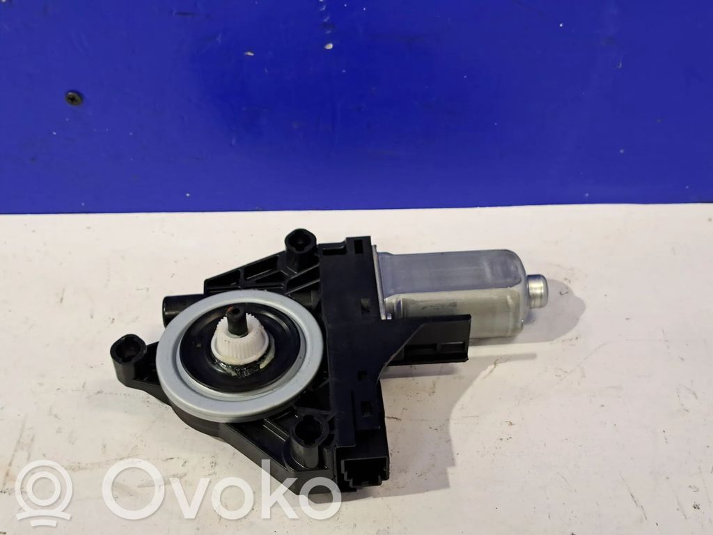 Volvo S60 Motor del regulador de la ventanilla de la puerta delantera 