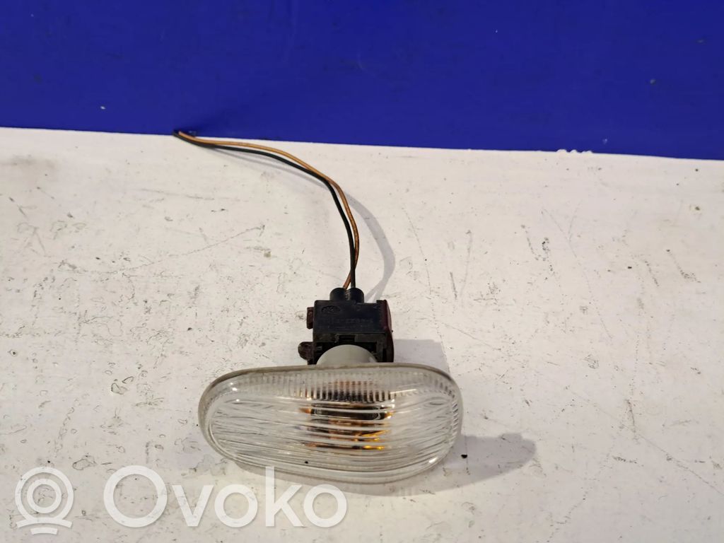 Saab 9-5 Front fender indicator light 