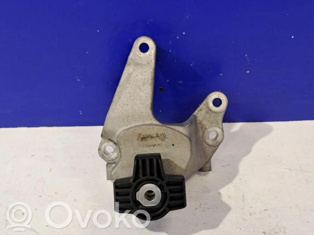 Polestar 2 Engine mounting bracket 