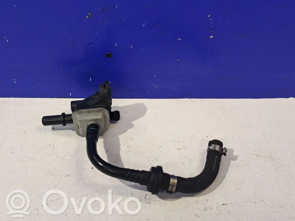 Volvo V60 Válvula de vacío del soporte de motor 