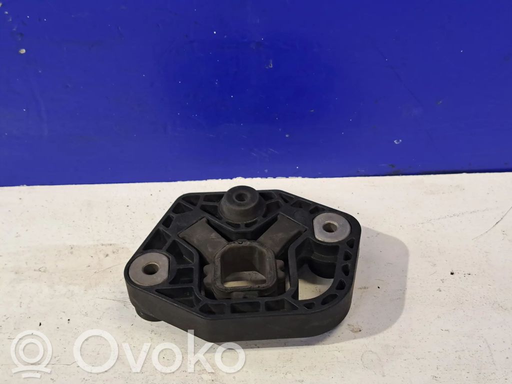 Volvo S90, V90 Radiator support slam panel bracket 