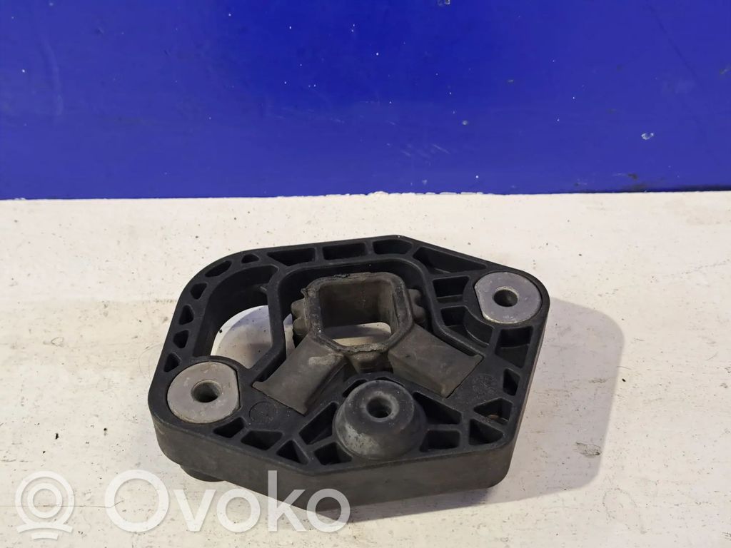 Volvo S90, V90 Radiator support slam panel bracket 