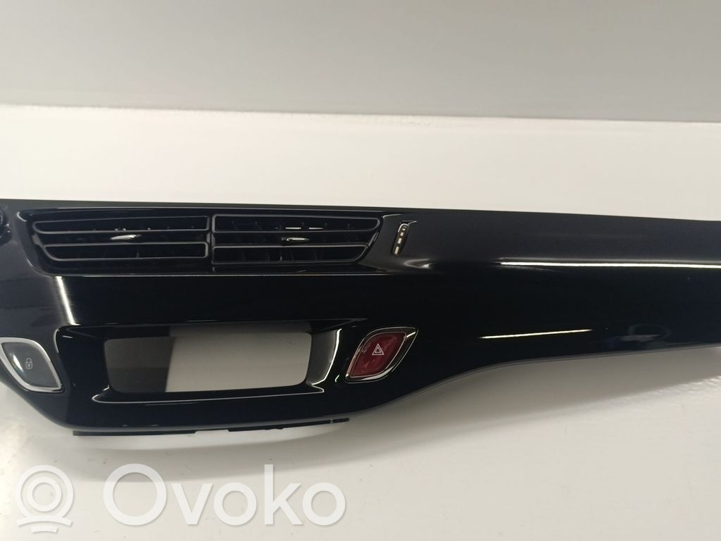 Citroen DS3 Panelės apdailos skydas (centrinis) 