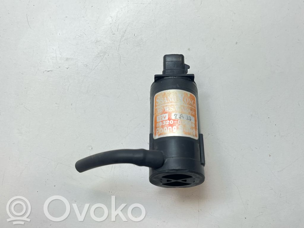 SsangYong Rexton I Windscreen/windshield washer pump 