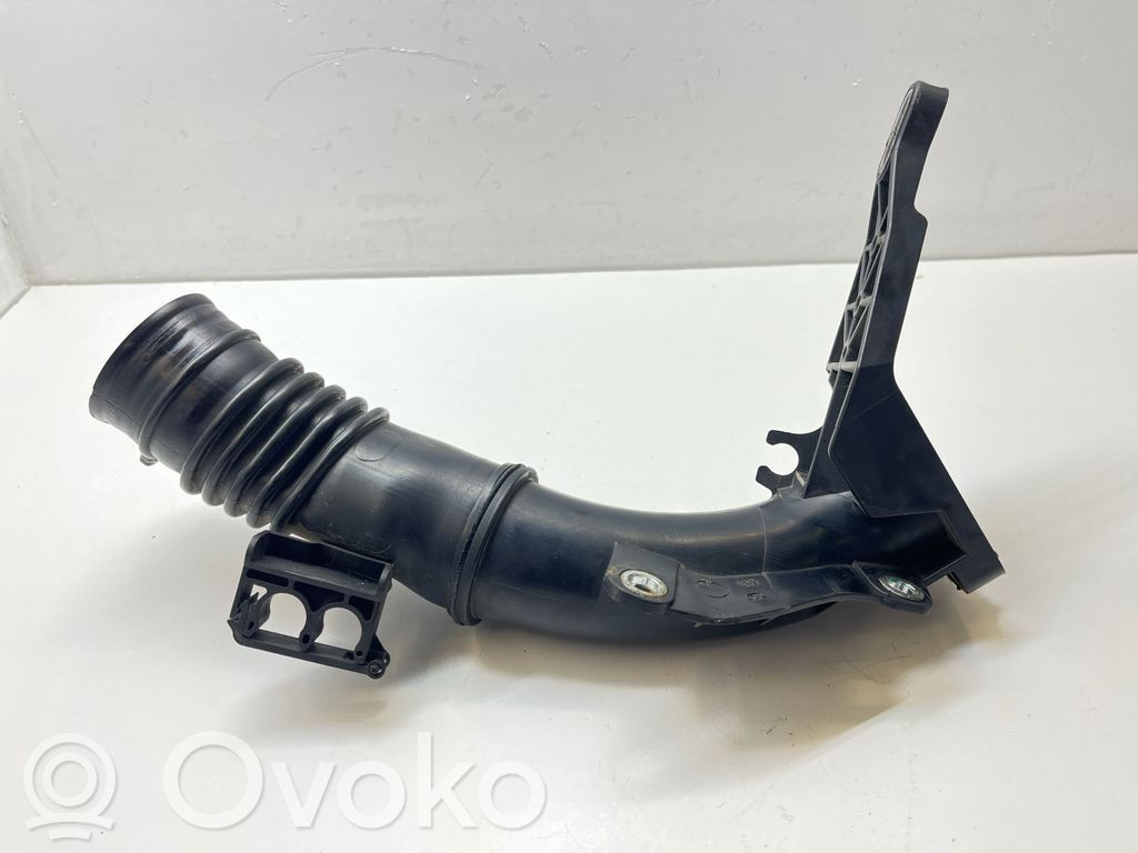 Intercooler hose/pipe   PA635GF