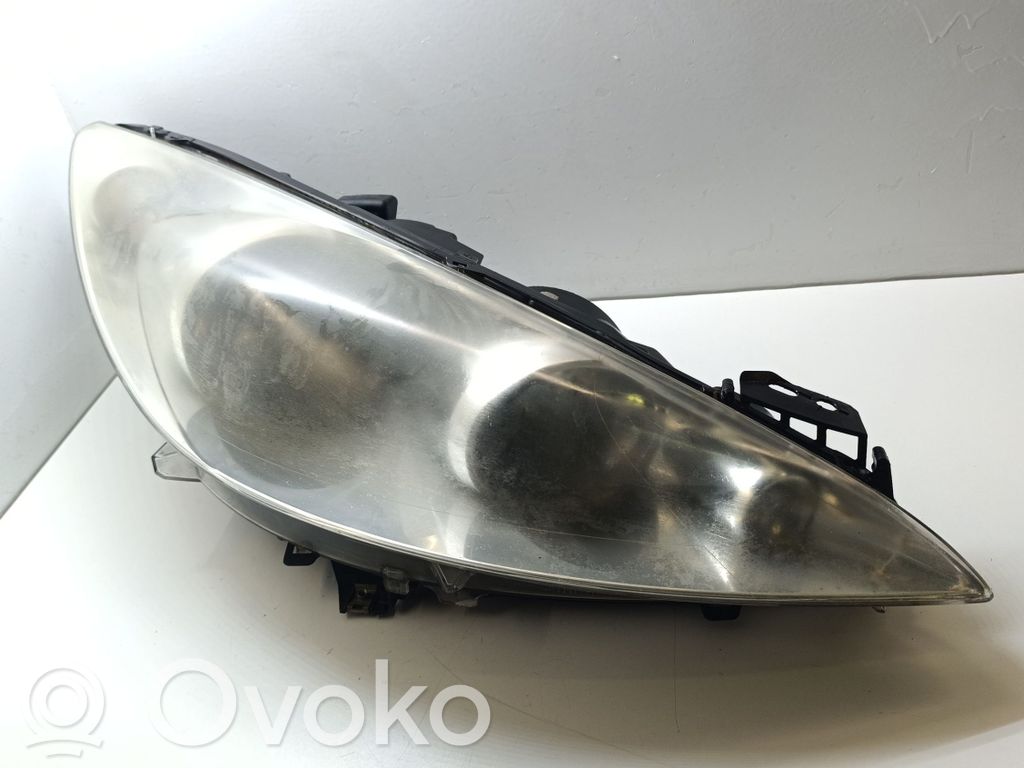 Peugeot 308 Lampa przednia 