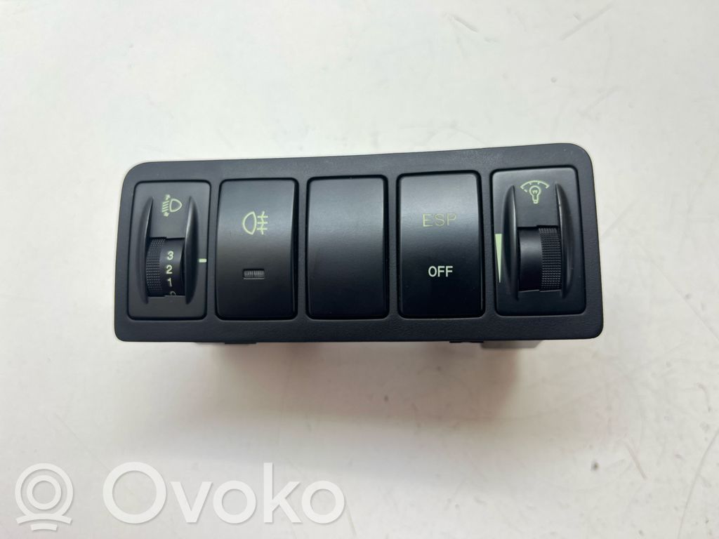 Light switch   933003K390