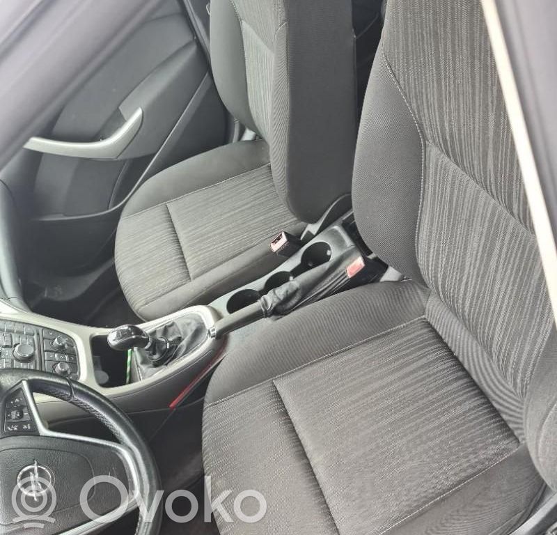 Opel Astra J Sound amplifier 