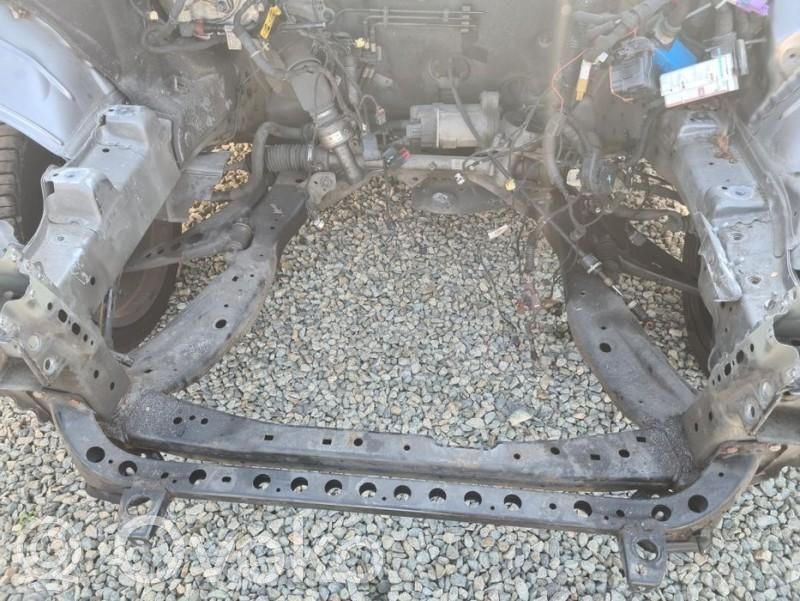 Engine mounting bracket
