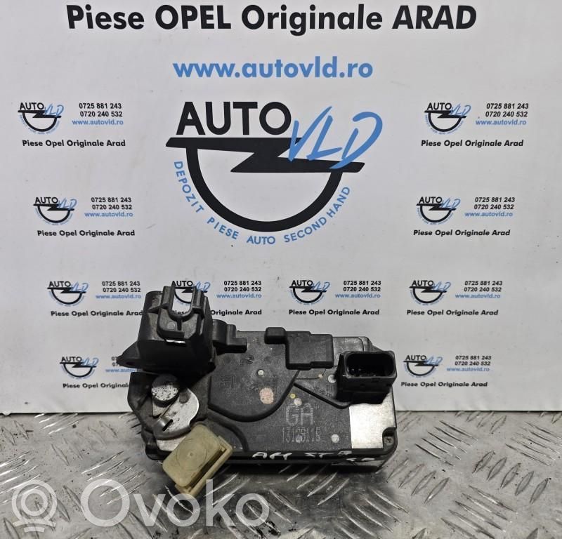 Opel Zafira B Etuoven lukko 