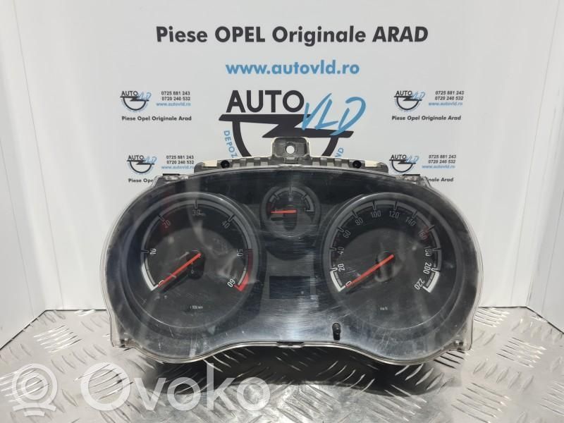 Opel Corsa D Clock 