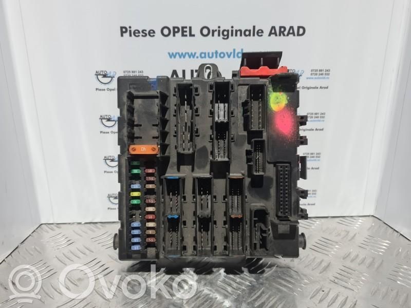 Opel Vectra C Fuse box set 