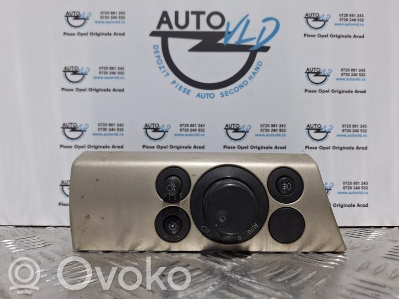 Opel Astra H Light switch 
