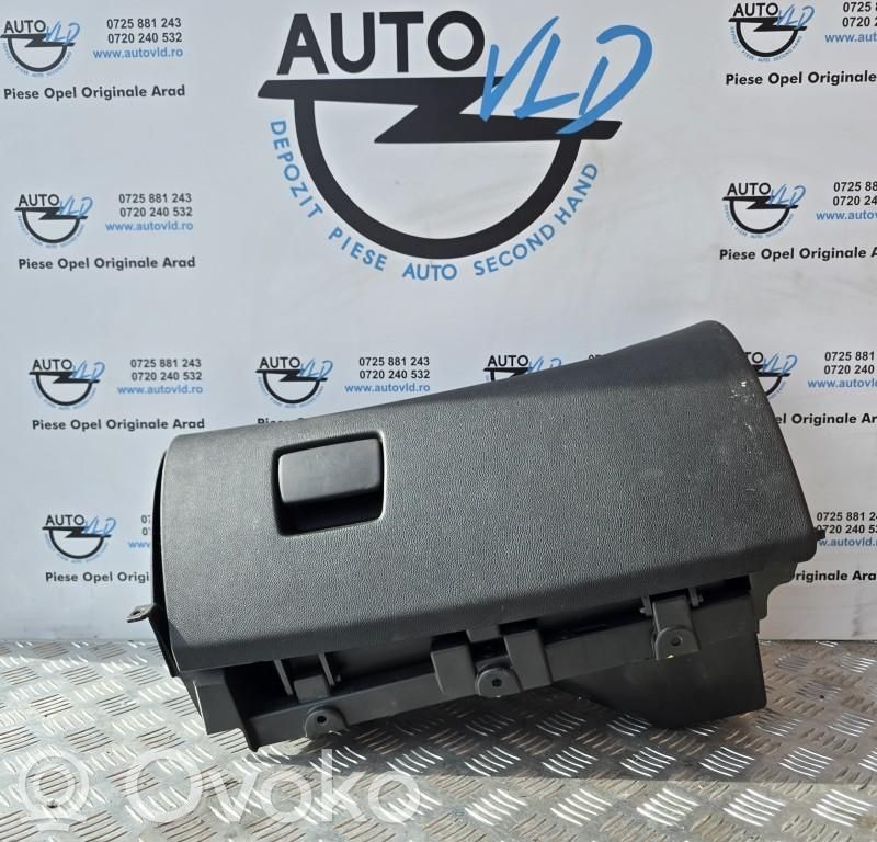 Opel Meriva B Juego guantera 