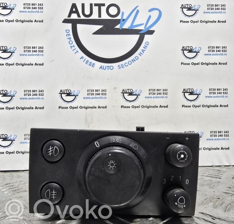 Opel Vectra C Light switch 