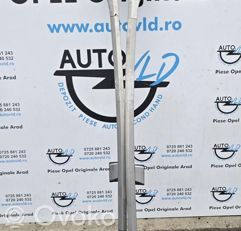 Opel Antara Katon poikittaiskiskot ”sarvilla” 