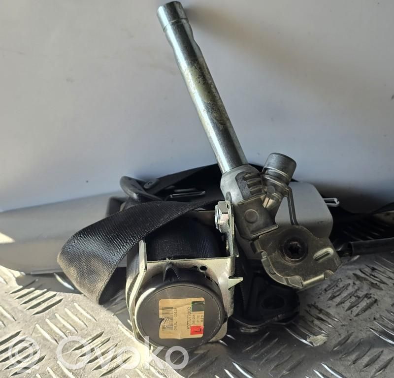 Opel Corsa D Cinturón delantero 