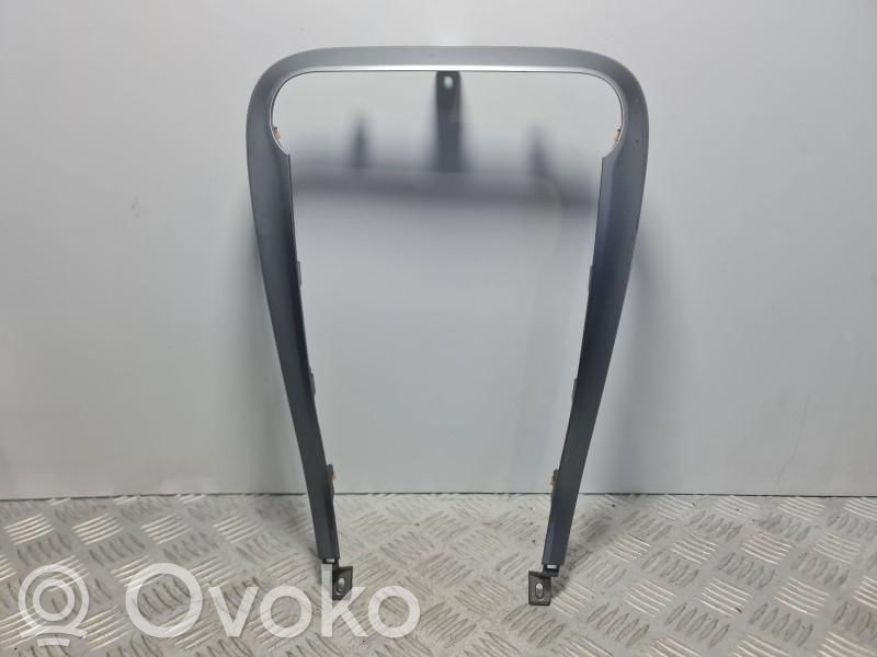 Opel Agila B Kita salono detalė 