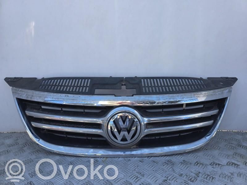 Volkswagen Tiguan Maskownica / Grill / Atrapa górna chłodnicy 