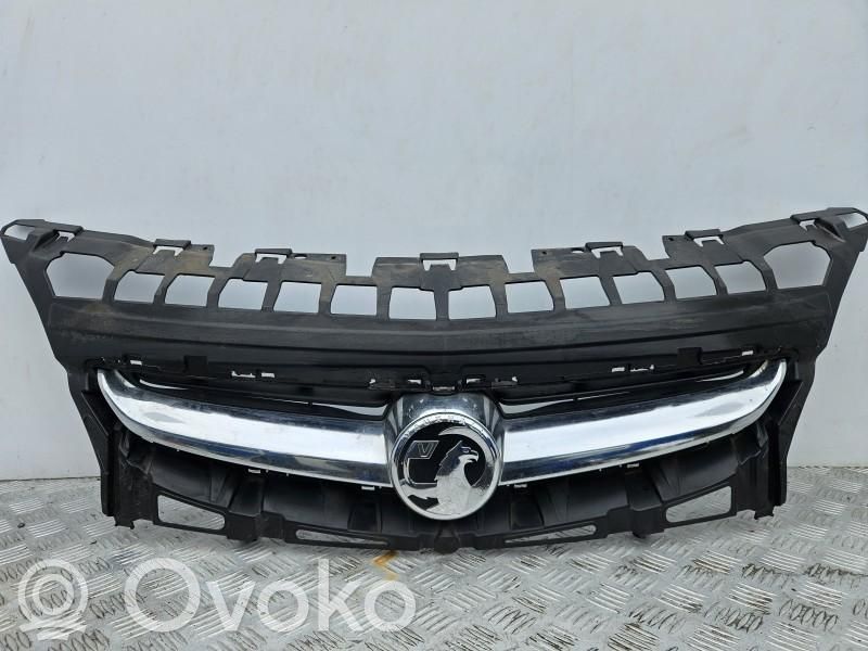 Opel Astra J Maskownica / Grill / Atrapa górna chłodnicy 