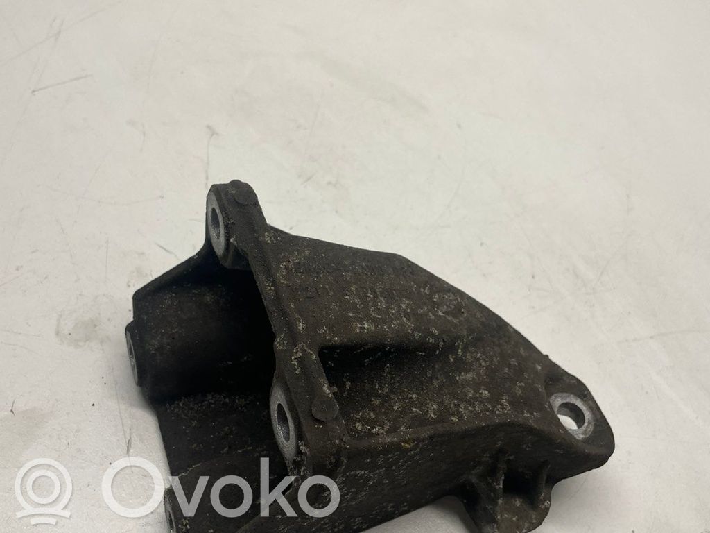 BMW 1 F20 F21 Engine mounting bracket 