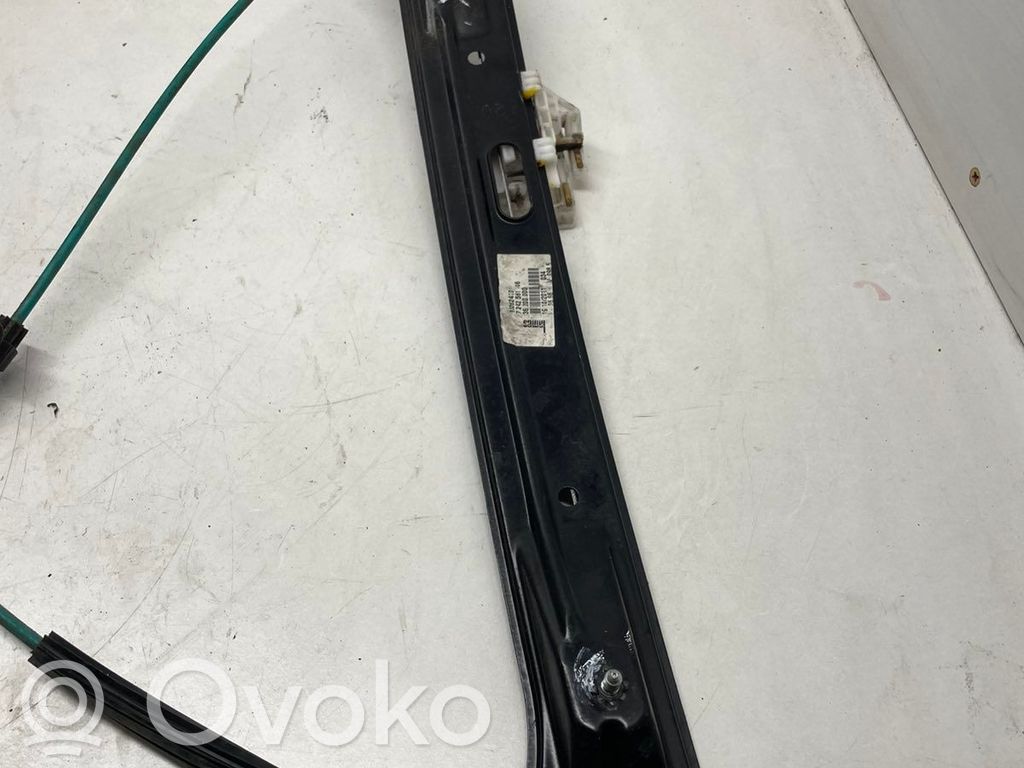 BMW 1 F20 F21 Front door window regulator with motor 