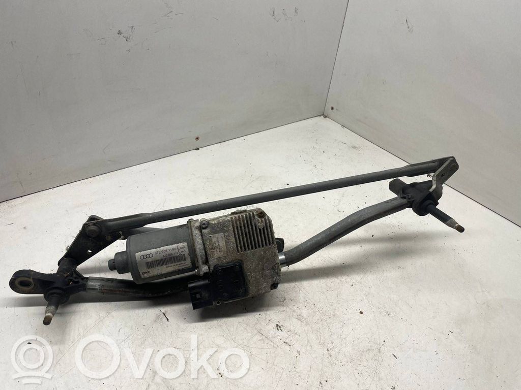 Audi A5 8T 8F Mechanizm i silniczek wycieraczek szyby przedniej / czołowej 